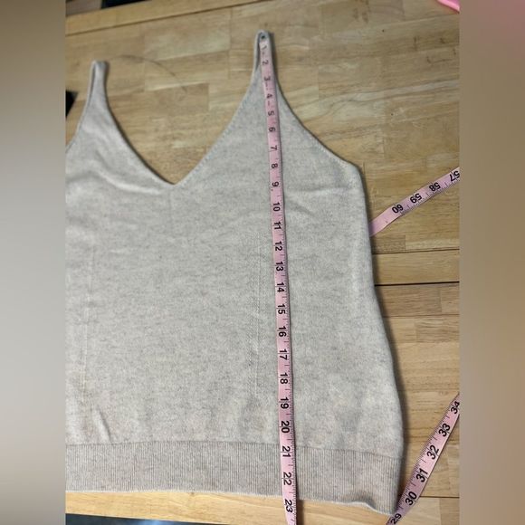 Club Monaco Signature Soft Cashmere Oatmeal Knit Sweater V-Neck Tank Top Sz CL - Picture 9 of 11